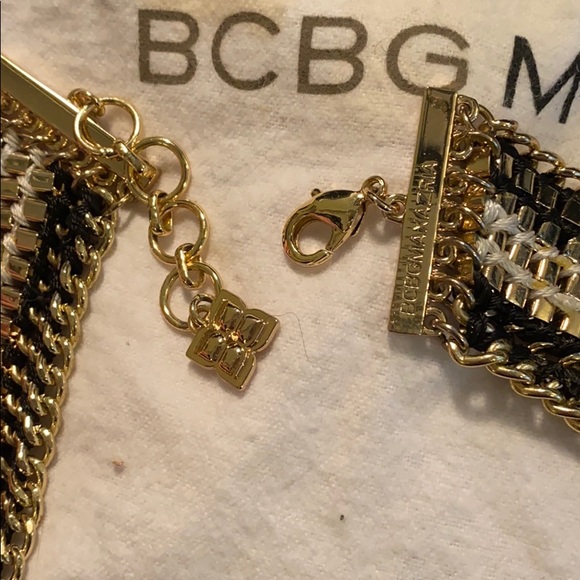 BCBG MAXAZRIA Black and Gold statement necklace - Picture 2 of 4